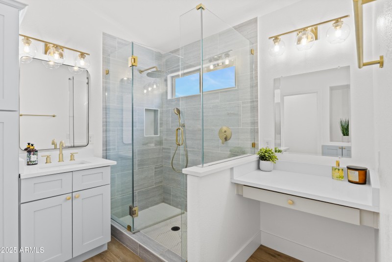 53 E Horseshoe Ave-18