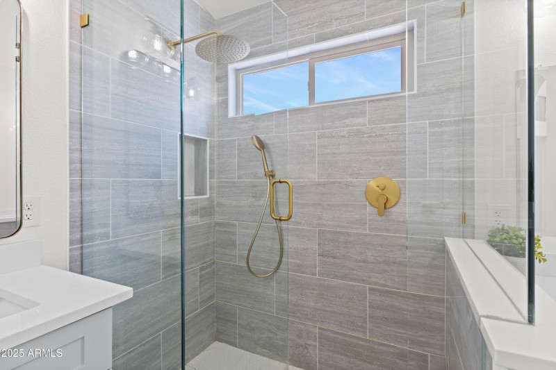 53 E Horseshoe Ave-19