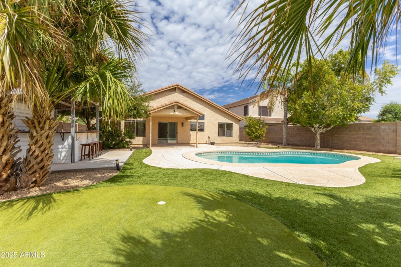 53 E Horseshoe Ave-25