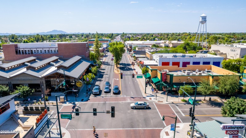 53 E Horseshoe Ave-34