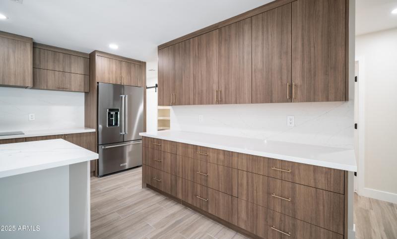 8302 E. Lincoln Dr-43