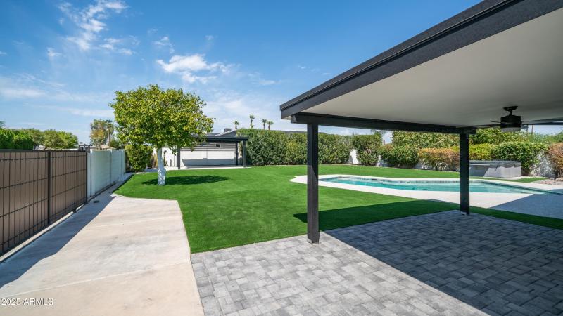 8302 E. Lincoln Dr-54