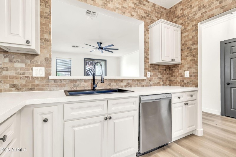 2237 W Agragian Hills-11