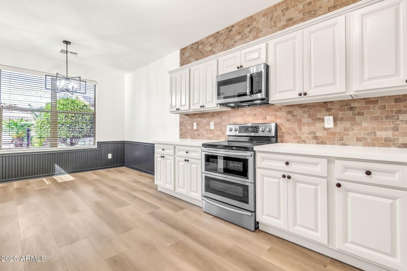 2237 W Agragian Hills-13