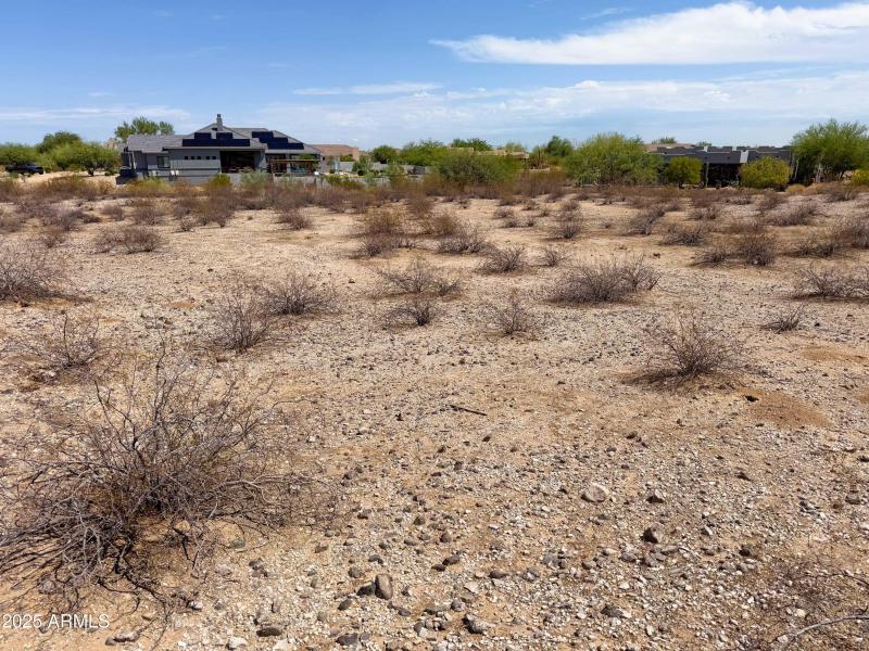 Buildable lot Alice Ct