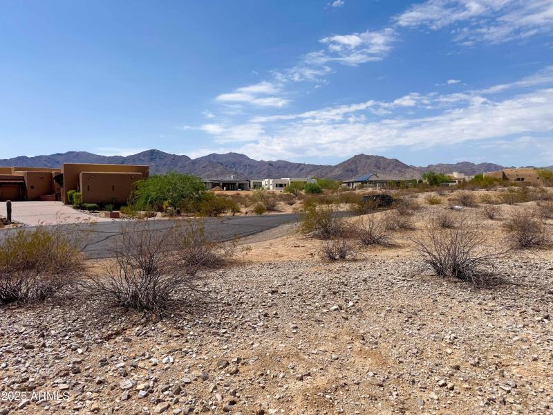 Many Custom homes already around area!