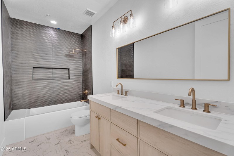 29-web-or-mls-6184 E Dusty Coyote Cir-29