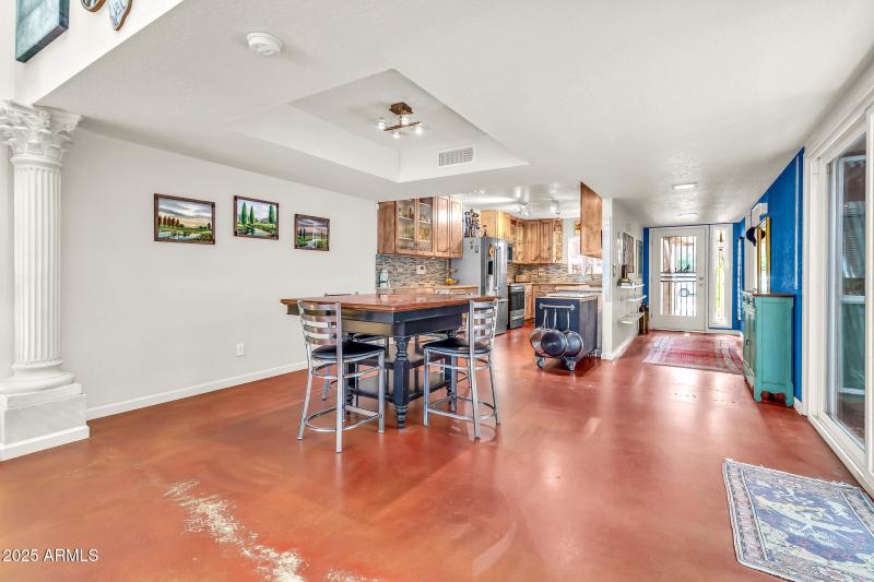 1124 E Driftwood Dr-12_(2048)