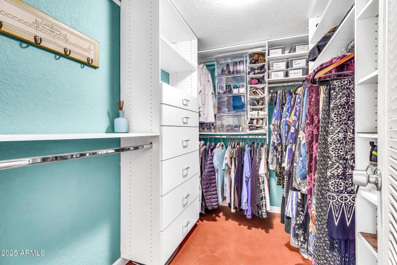 1124 E Driftwood Dr-21_(2048)