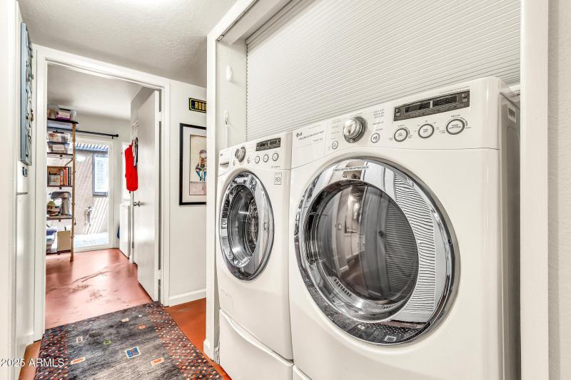 1124 E Driftwood Dr-29_(2048)