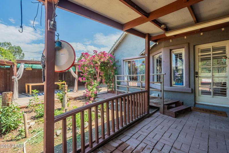 52-web-or-mls-Holly-52