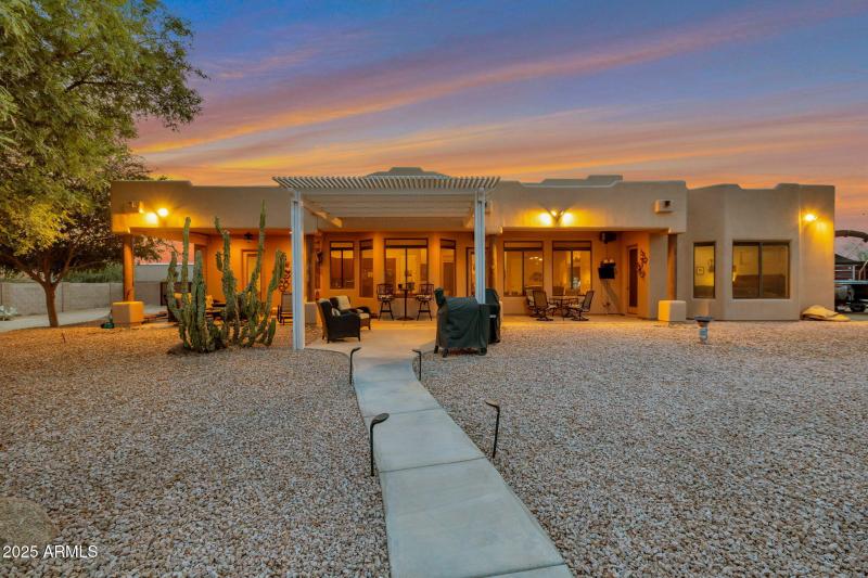 Back yard Twilight 3