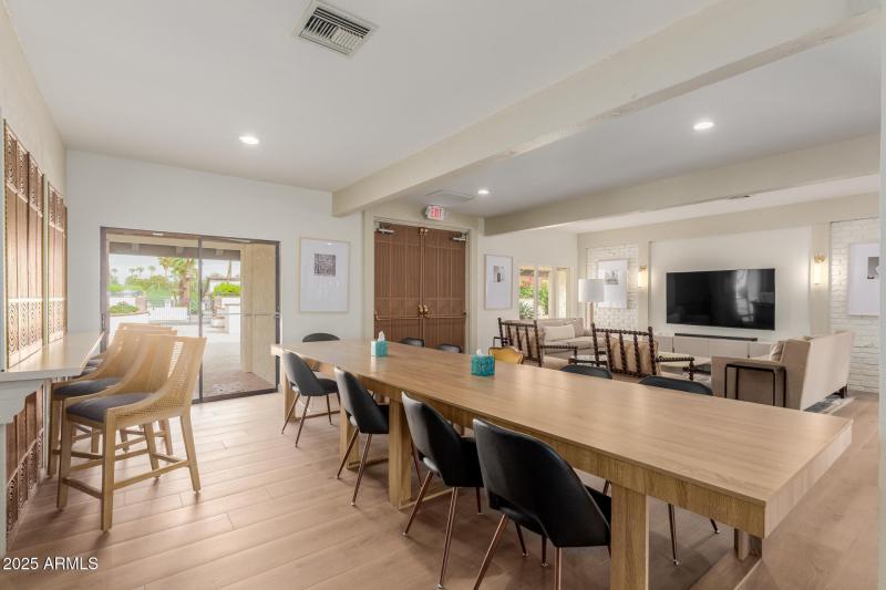 Villa Del Oro Community