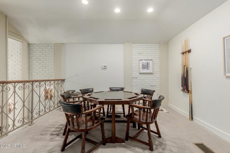 Villa Del Oro Community