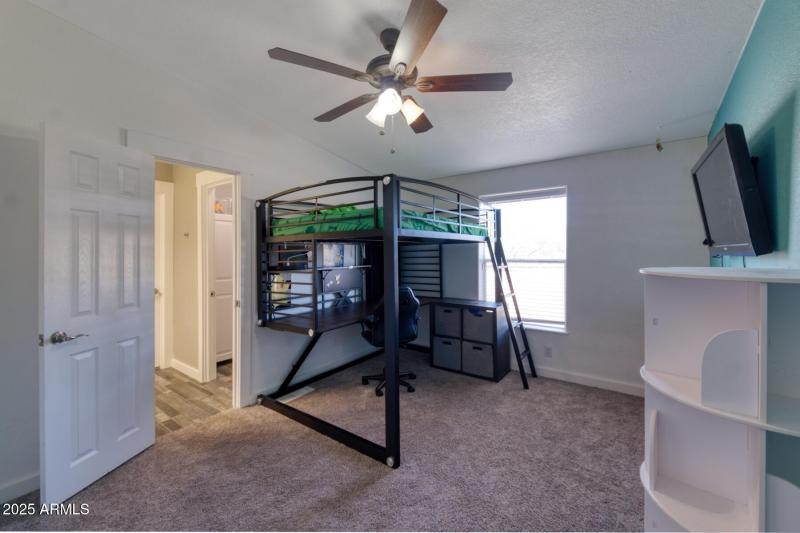 082057-1321 East Morris Lane