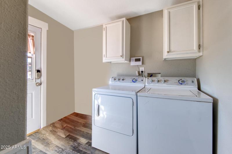 082116-1321 East Morris Lane