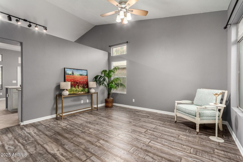 08 Rock living room 1