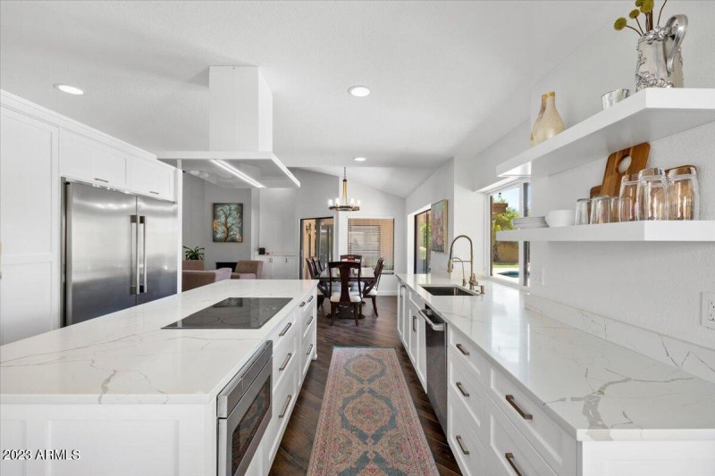 10-Kitchen