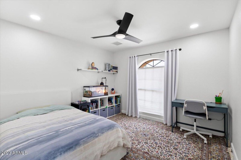 17-Bedroom