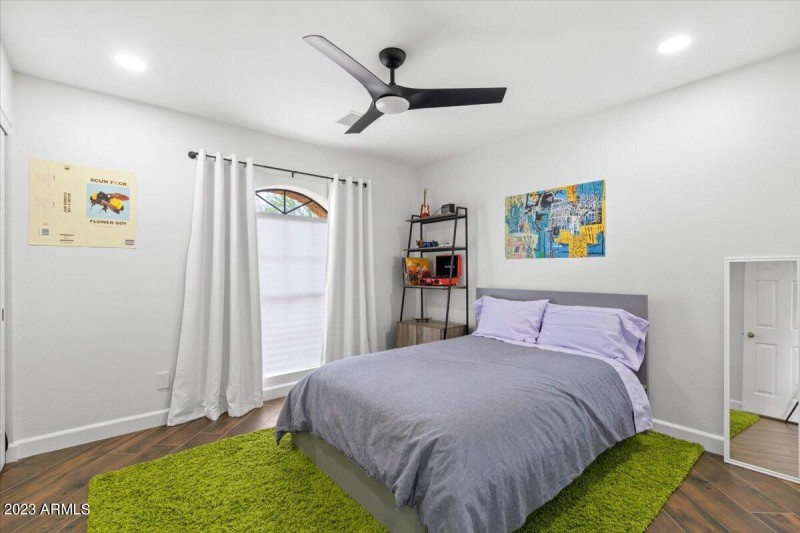 19-Bedroom
