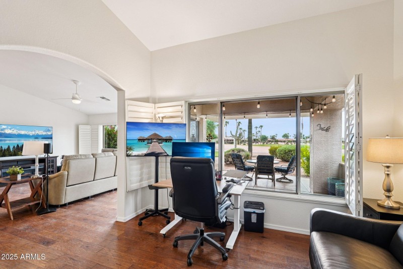 21-web-or-mls-W Vale Dr-S0509-021