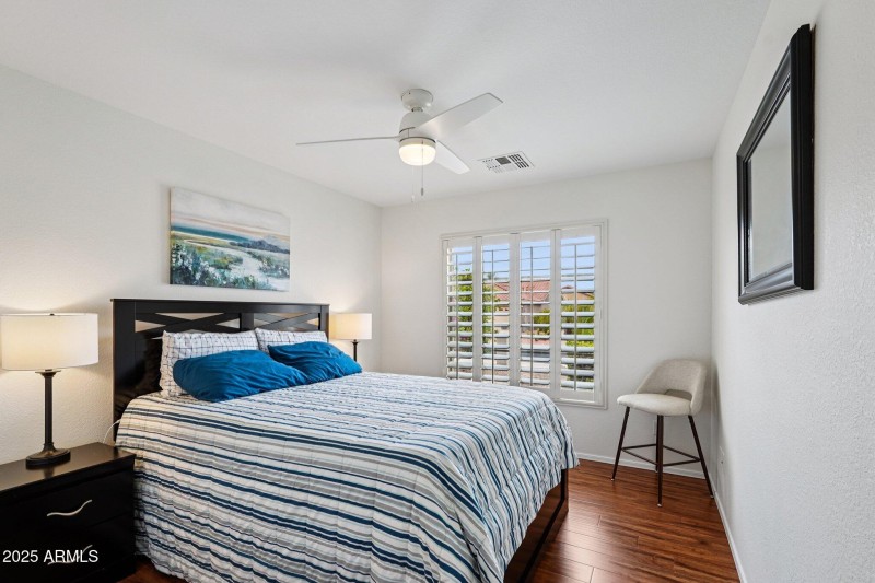 30-web-or-mls-W Vale Dr-S0509-030