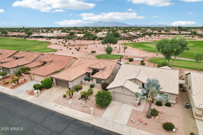 42-web-or-mls-W Vale Dr-S0509-042