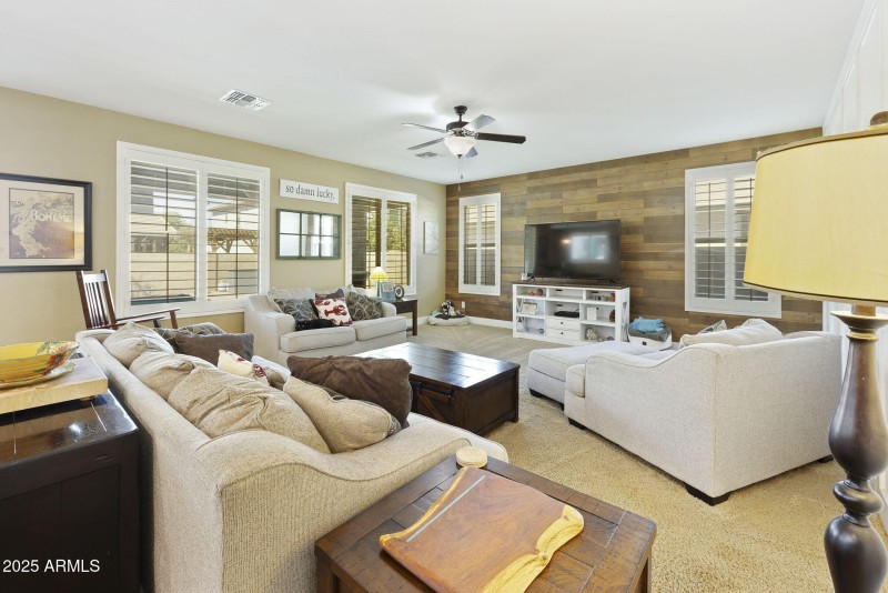 35-web-or-mls-_TM_9093