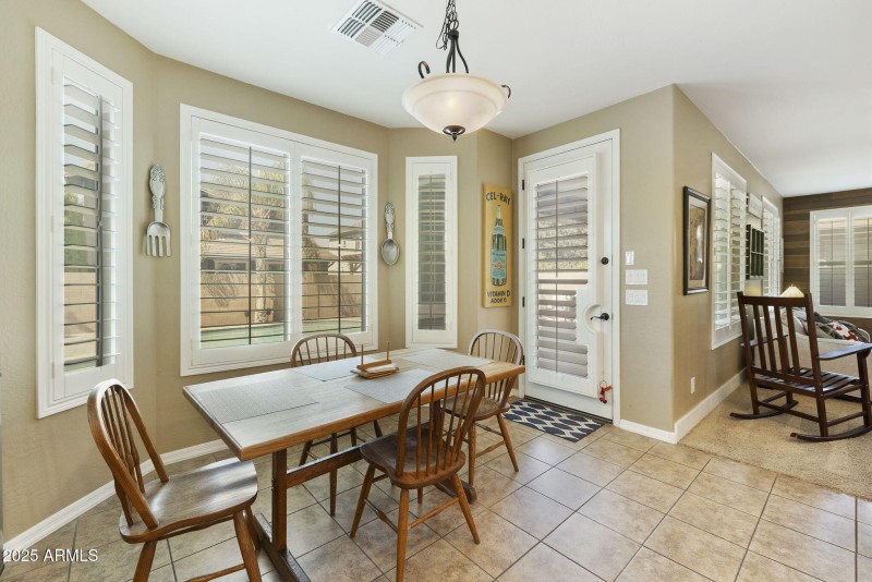 40-web-or-mls-_TM_9117