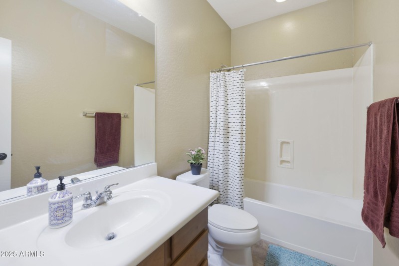 49-web-or-mls-_TM_9178