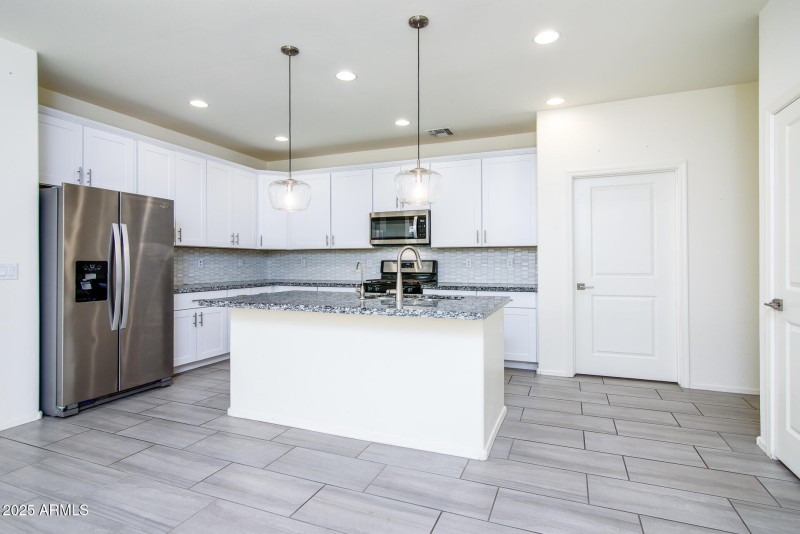 21150 N Evergreen-6525-Edit