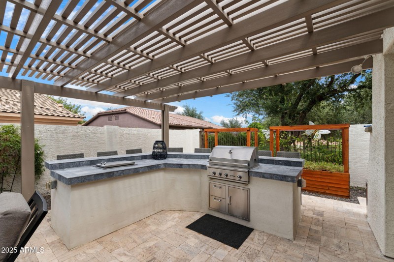 31__4636 E Carriage Ct