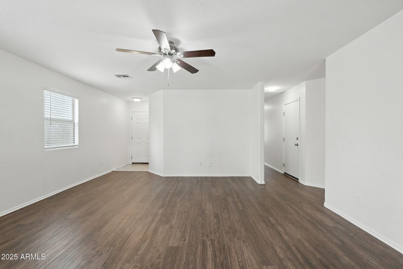 10-web-or-mls-Meadow -10