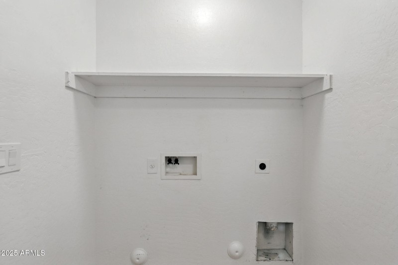 30-web-or-mls-Meadow -30