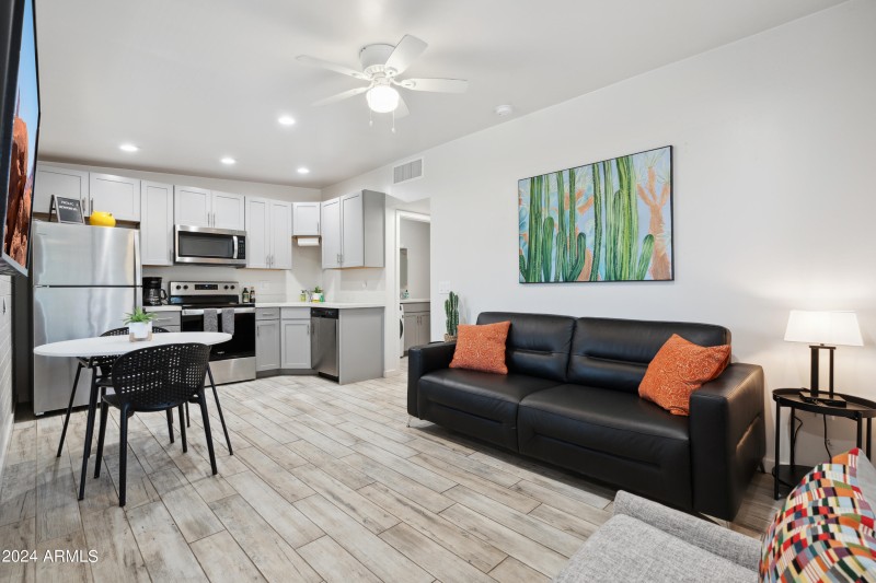 Kenwood Living 2