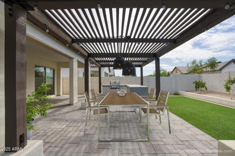 17571025614_Patiocopy