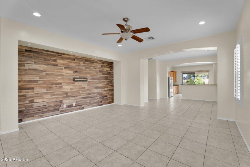 6-web-or-mls-39th Way-7