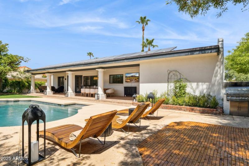 45-web-or-mls-16213-n-63rd-pl