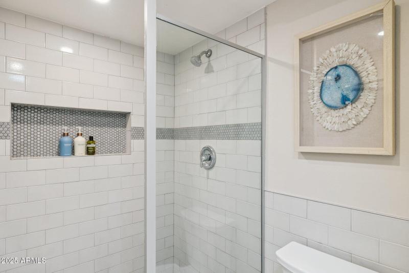 26-web-or-mls-16213-n-63rd-pl