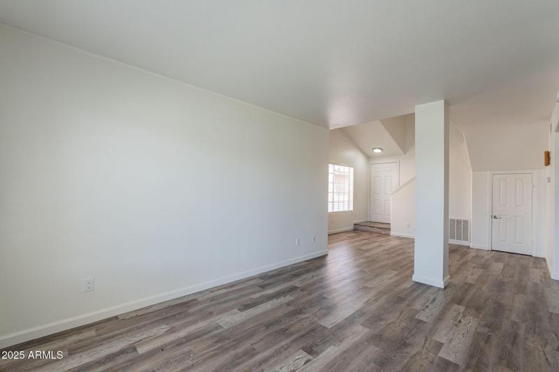 10-web-or-mls-Desiree-10