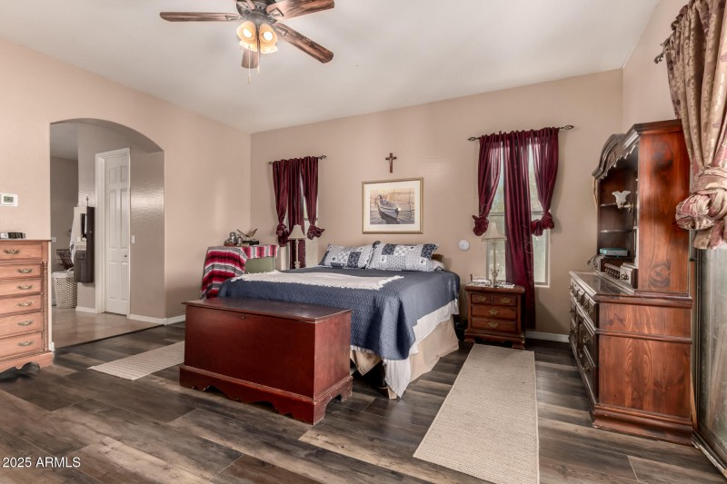 18 - Silverdale 2569