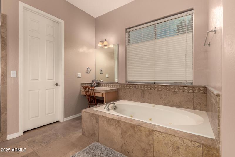 21 - Silverdale 2569