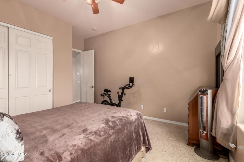 24 - Silverdale 2569