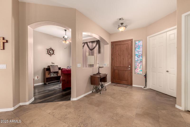 01 - Silverdale 2569