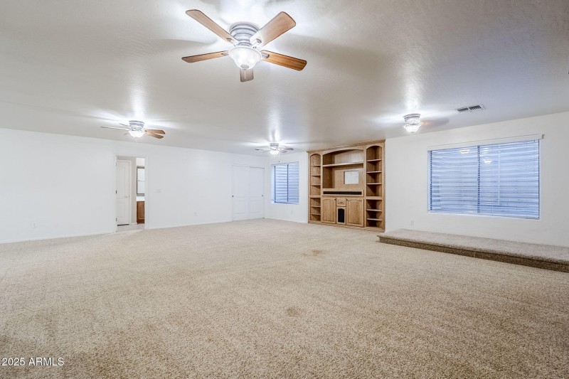 39-web-or-mls-Claxton-39