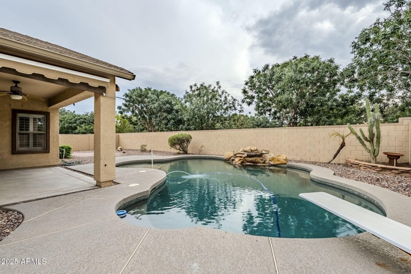 59-web-or-mls-Claxton-59