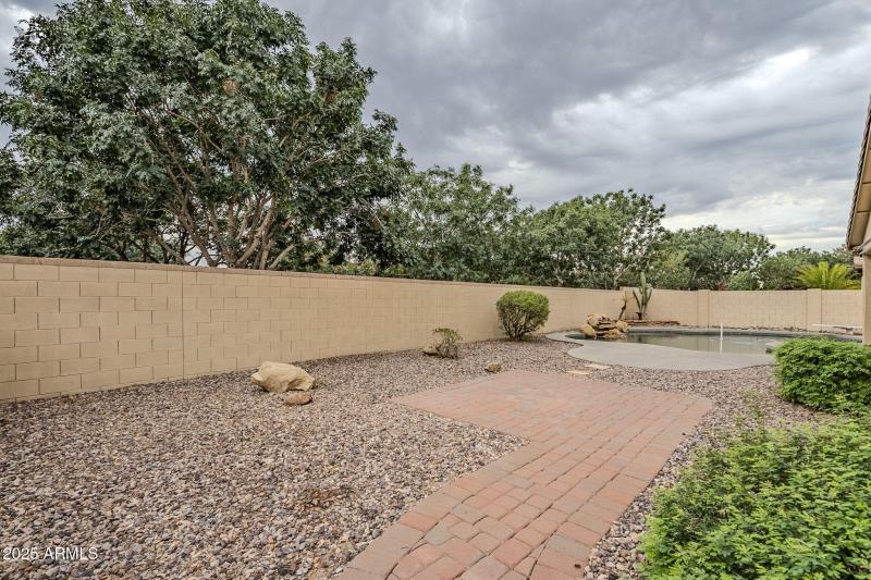 64-web-or-mls-Claxton-64