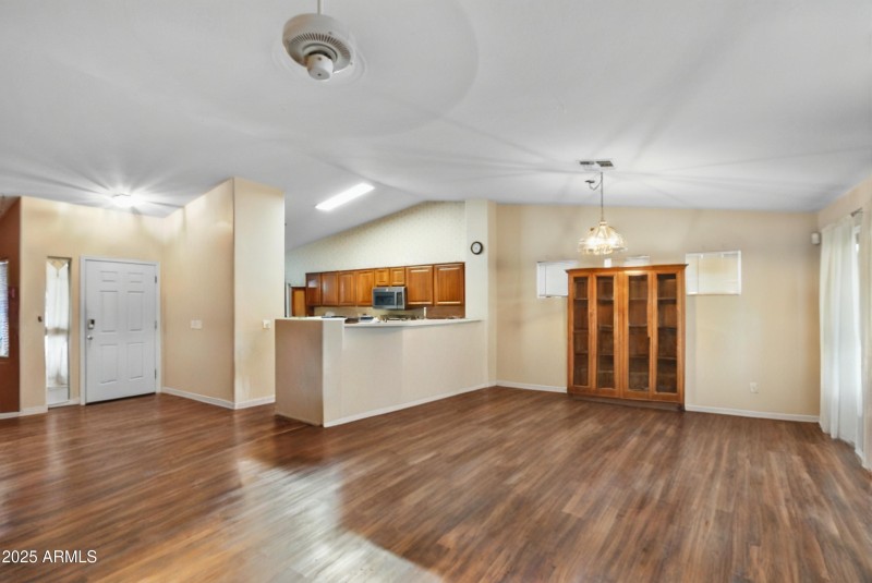 67b5f2c1-13c1-4007-8cff-e33616d9dce2