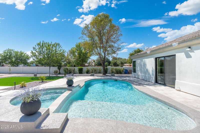 84-web-or-mls-DSC08600-HDR-Edit