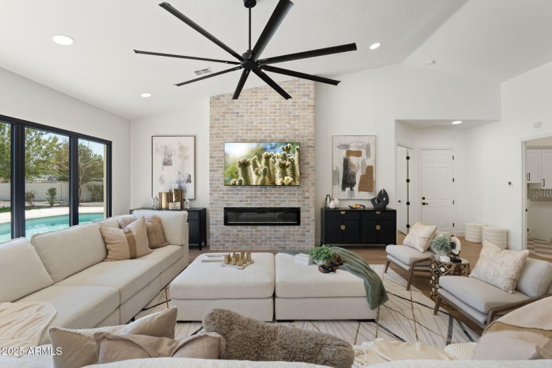 24-web-or-mls-DSC08496